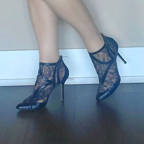 ๐ 3X HOST PICK ๐ Jimmy Choo Newton Leather/Lace/Mesh Heeled Booties - Picture 2 of 15